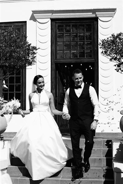 9d7528f1304f42c59c1d3ca0e10a31ea-1